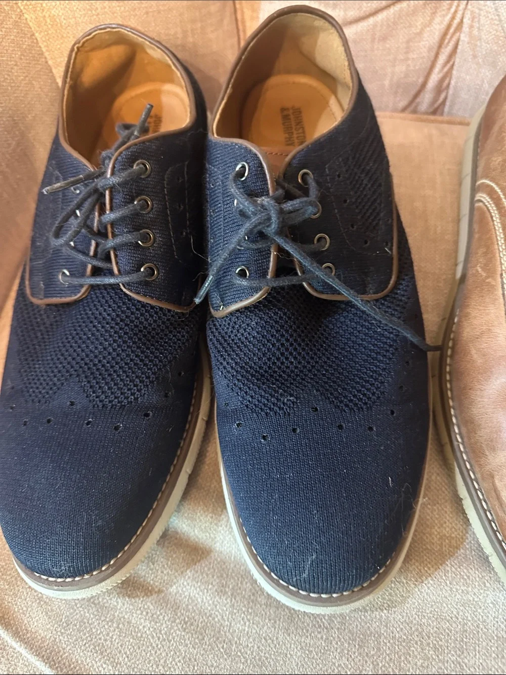 2 pairs of Johnston & Murphy Boys size 7